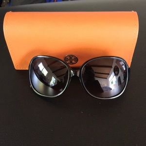 Tory Burch Sunnies
